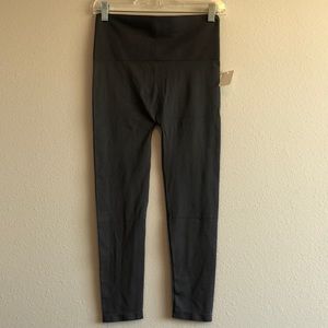 New zenana outfitters dark gray leggings